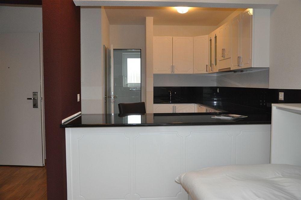 By Du Commerce Apartment
